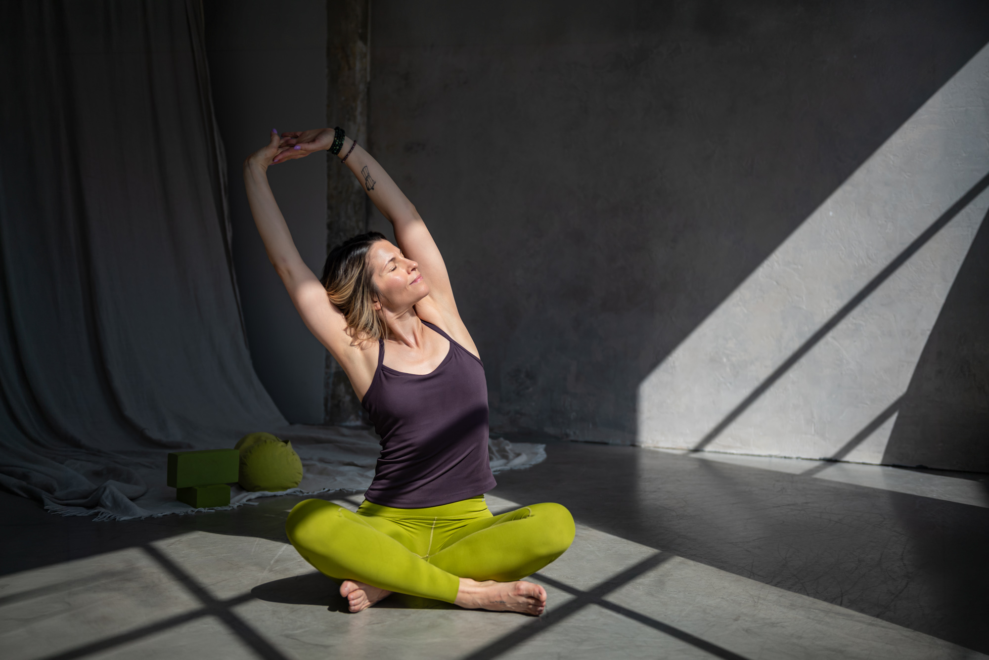 joga-kezdoknke-nem-kell-hajlekonynak-lenni helló jóga csömör